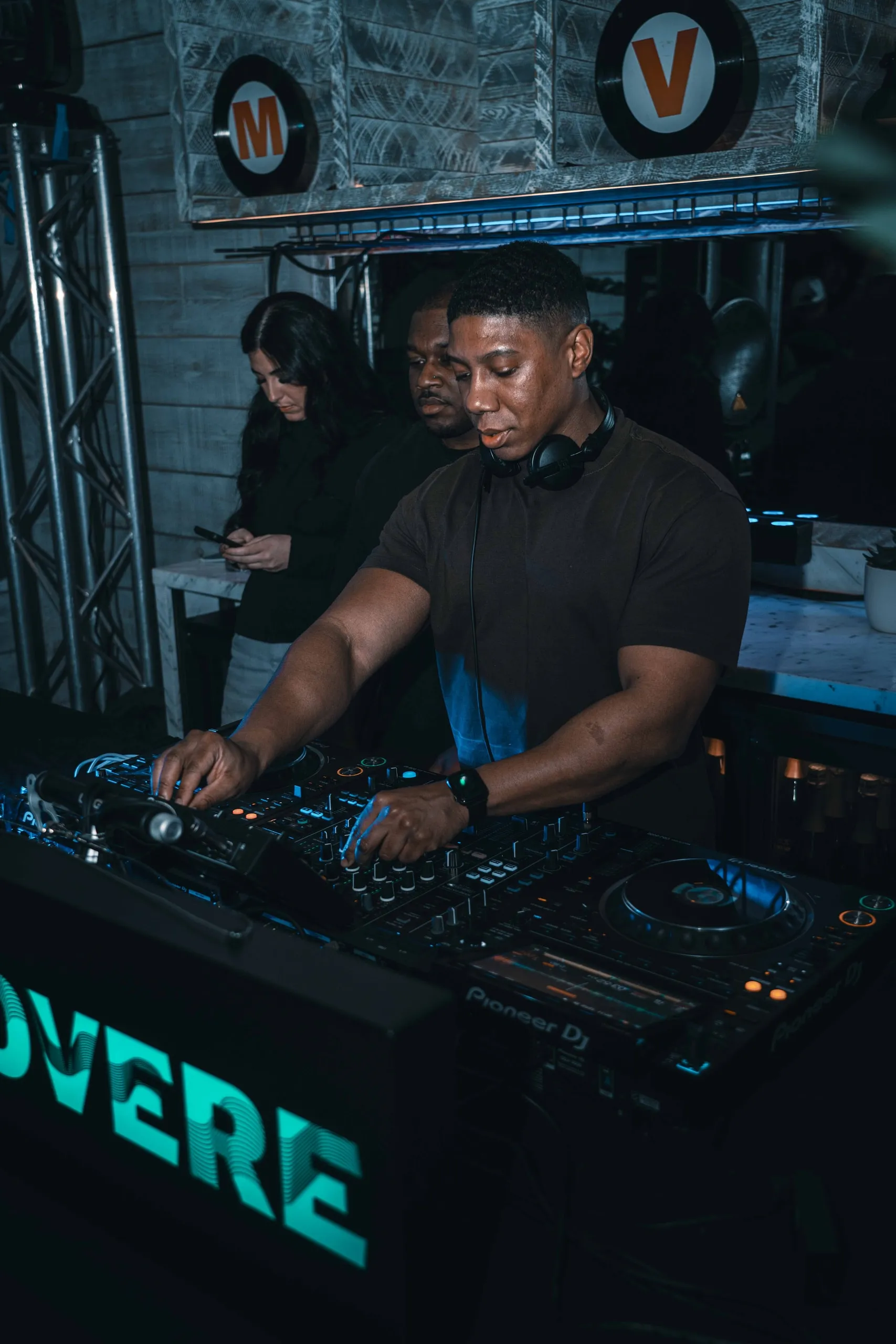 MOVERE - MANCHESTER — live event photograph by INNNFOCUS